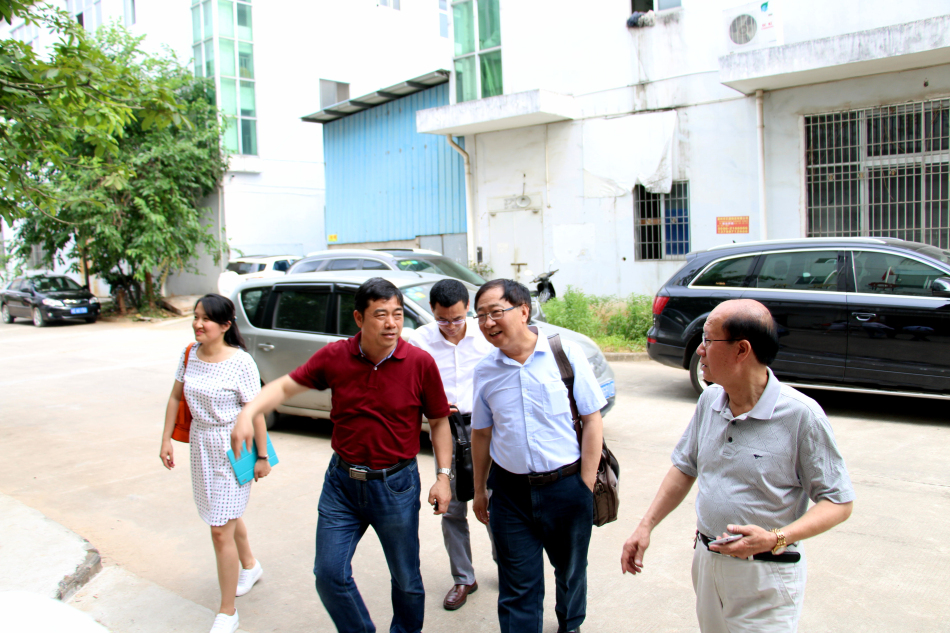 建筑金屬結構協(xié)會領導到我司參觀考察